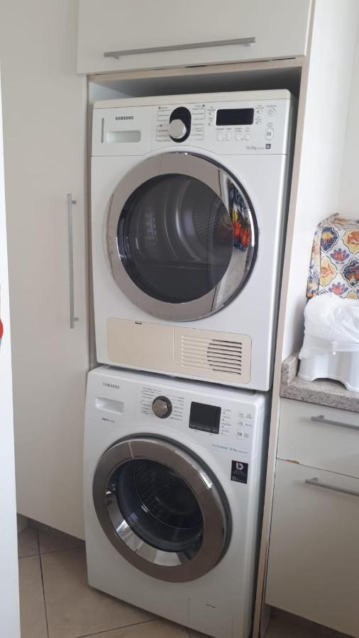 Apto 3 Quartos No Centro A Beira Mar Balneario Camboriu Luaran gambar